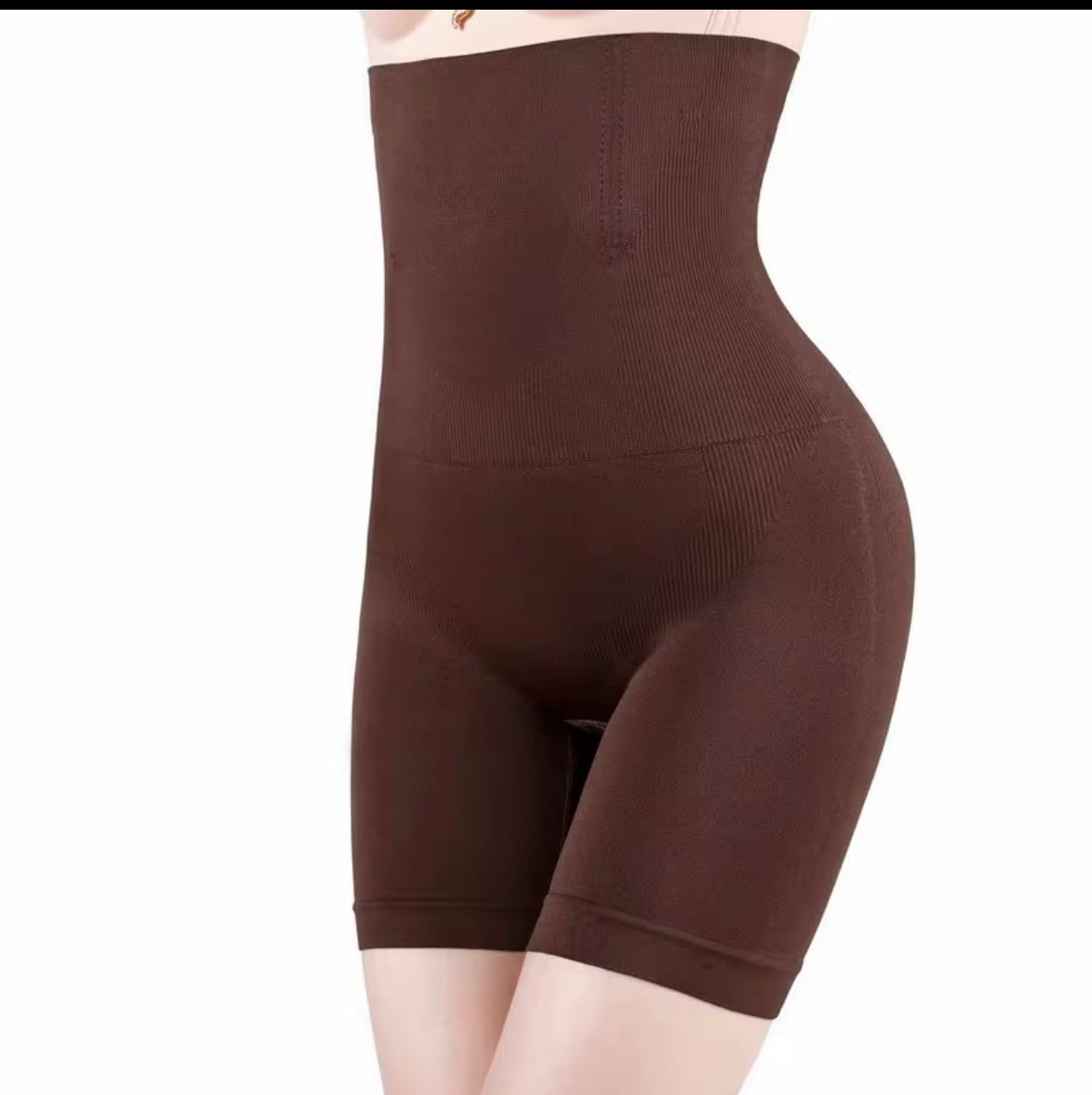 Short gainant sculptant taille haute – silhouette affinée